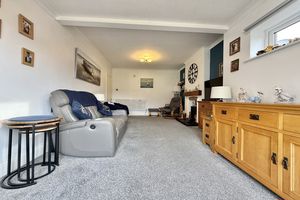 Living Room - click for photo gallery